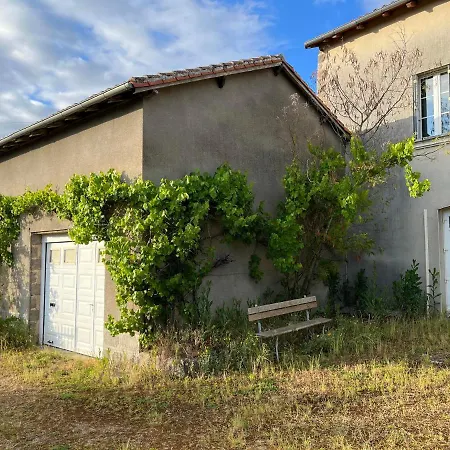 Jolie Maison De Campagne Arboree *