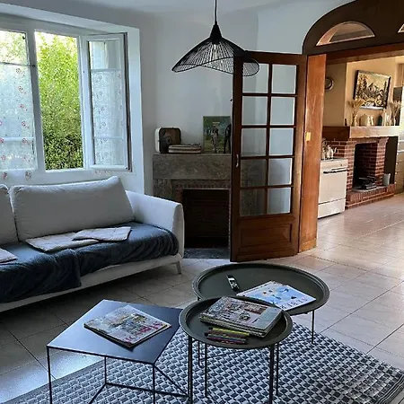 Jolie Maison De Campagne Arboree Semesterbostad Oradour-Fanais